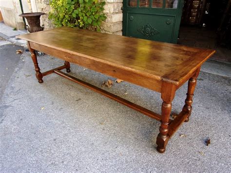 Table De Ferme En Noyer Massif Du Xviiie Siècle N46181