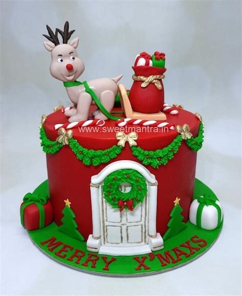 Christmas theme fondant cake - Decorated Cake by Sweet - CakesDecor