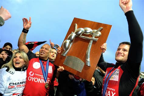 Ain Oyonnax Rugby Crit Sa L Gende La Force De Ses Bras Depuis