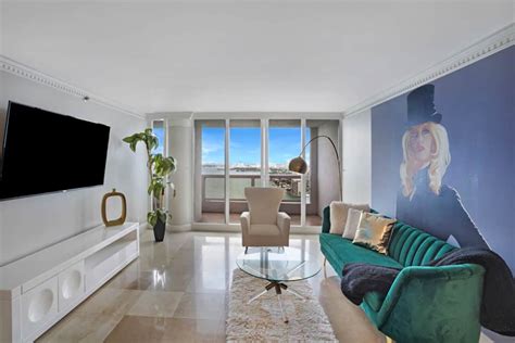 Home - Bluewater Realty Miami Luxury Rentals on Biscayne Bay