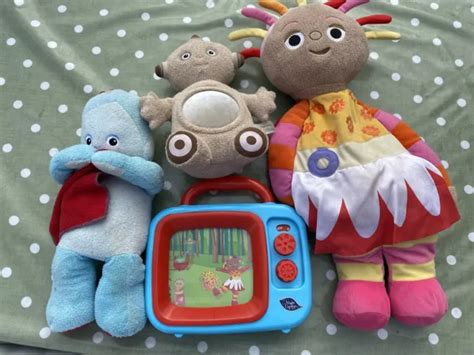 In The Night Garden Moving Television Upsy Daisy Makka Pakka