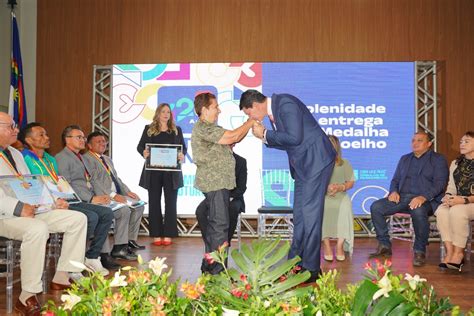 Sim O Durando Concede Medalha Senador Nilo Coelho A Personalidades De