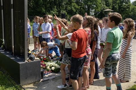 Herdenking Kindertransporten Vanuit Kamp Vught In 1943 Het Klaverblad