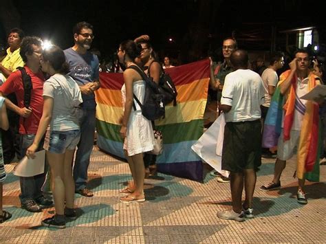 G Manifestantes protestam no Ceará contra Feliciano e projeto cura gay notícias em Ceará