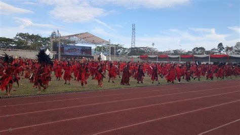 Tarian Kabasaran Kolosal Buka Ibadah Agung Pertemuan Raya Dan Konas XVI