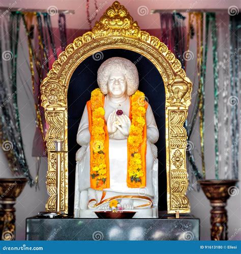 Sathya Sai Baba Temple of Puttaparthi Stock Photo - Image of temples ...