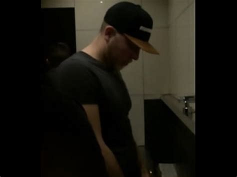 agujero espía XVIDEOS