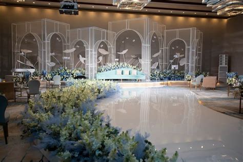 Elegant Wedding Stage Design with Floral Decor