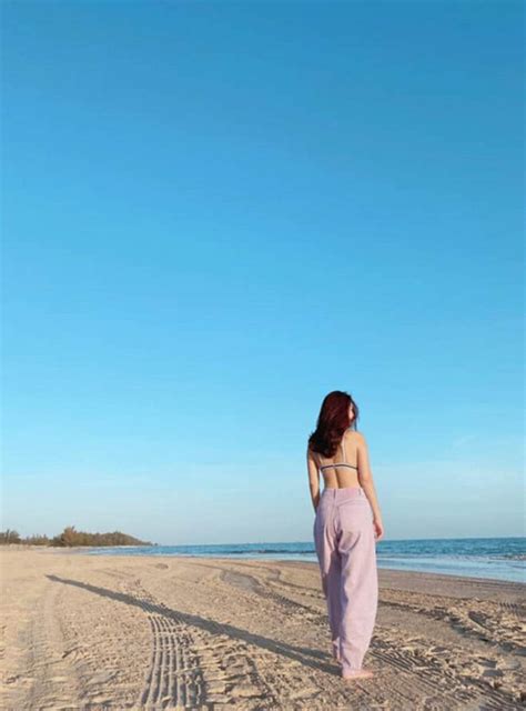 Phạm Quỳnh Anh mặc bikini khoe vẻ gợi cảm ở tuổi 36