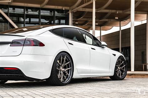 Tesla S Wheels Exploring The 17 Videos And 70 Images