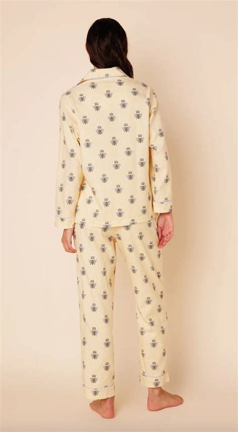 The Cats Pajamas Womens Queen Bee Flannel Classic Pajama Set In Honey