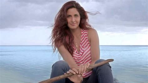 Hot Katrina Kaif Sizzles In Spring JattDiSite