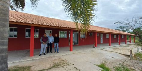 Fazenda De Santa Branca Constr I Padaria Para Forma O Dos Acolhidos