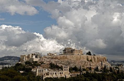 Esc Ndalo En Grecia Filmaron Una Escena De Sexo Gay En La Acr Polis