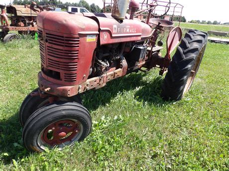 O'Brien Auctioneers Online Auctions - FARMALL "H" PARTS TRACTOR