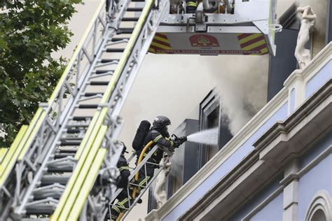 Inc Ndio Na Avenida Da Liberdade Em Lisboa Extinto E Em Fase De