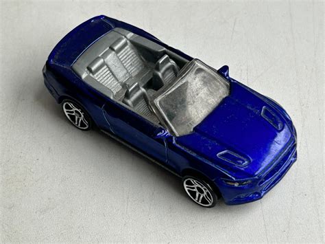 Star Pou It Aut Ko Hot Wheels Ford Mustang Gt Z Roku Mattel Aukro