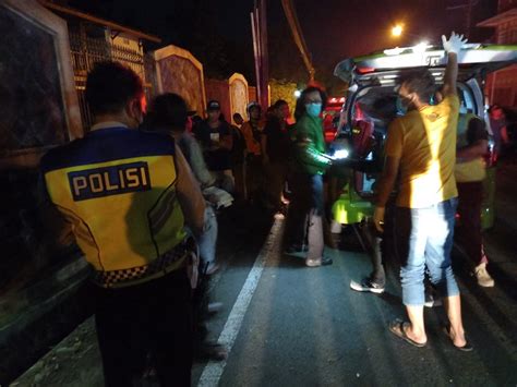 Ugal Ugalan Truk Yang Tabrak Minibus Dan Motor Di Sleman Kini Diburu