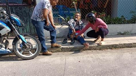 Motociclista sufre caída y se lesiona en Misantla