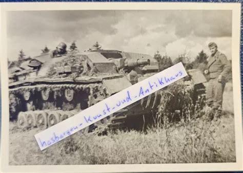 WK2 2WK FOTO Soldat Panzermann Panzer Panzerwagen Technik Fahrzeug Tarn