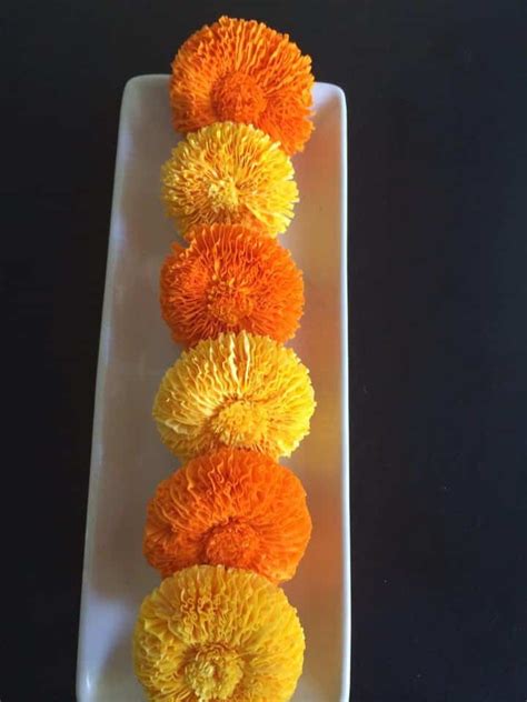 Marigold flower with crepe paper - Simple Craft Ideas | Paper flower garlands, Flower crafts ...