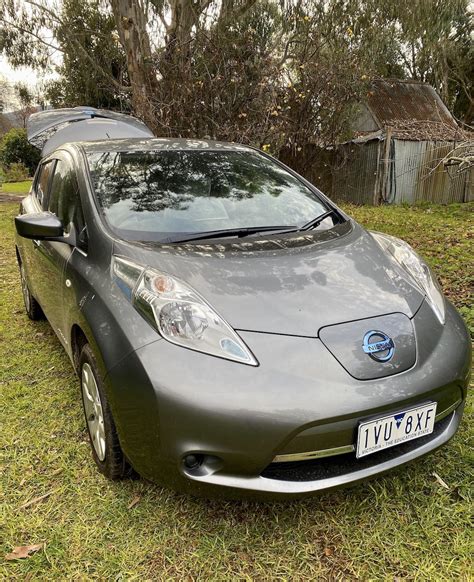 Nissan Leaf AZEO 2017 Grey 30kwh 39K 35 Kilowatt Cars