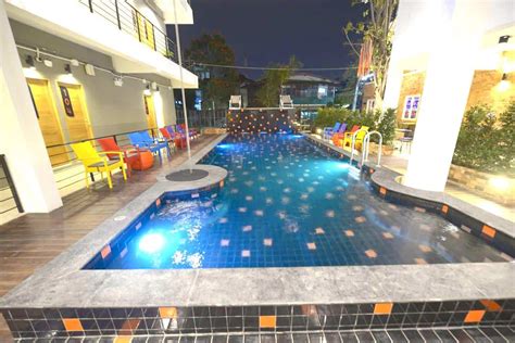 Hostel With A Swimming Pool in Chiang Mai - Mad Monkey Hostels