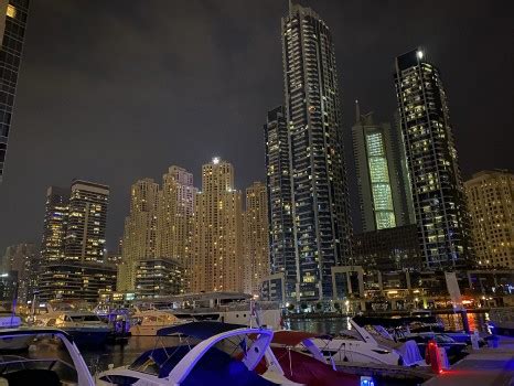 Kostenlose Hintergrundbilder Dubai Wolkenkratzer Tower Block Nacht