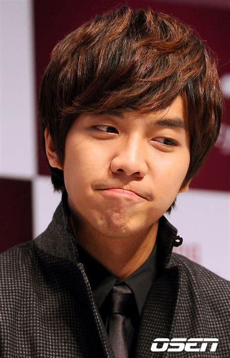 Những hot boy xứ Hàn khiến dân tình chao đảo nửa đầu 2012