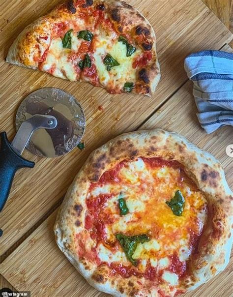 Frying Pan Pizza Becomes The Latest Lockdown Foodie Trend To Take Over