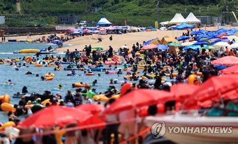 속초시 해수욕장 수상 안전관리 요원 45명 모집 한국경제