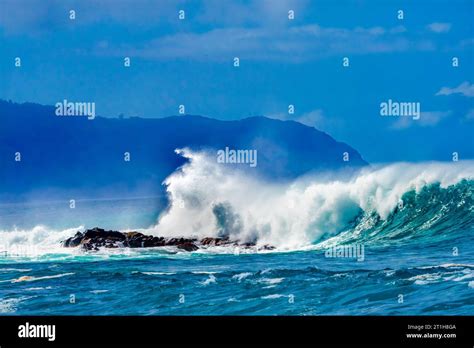 Large Waves Rock Surf Waimea Bay North Shore Oahu Hawaii Waimea Bay Is