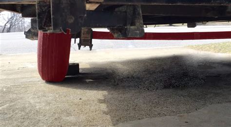 Uneven Trailer Tire Wear Causes Prevention Solutions Tire Crunch