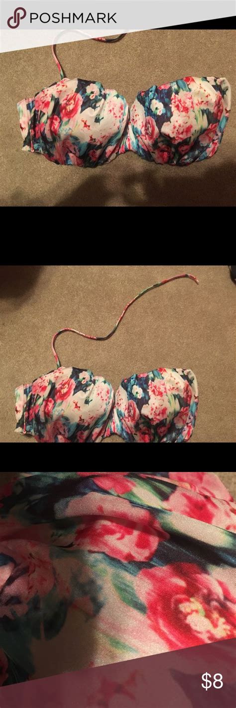 Floral H M Bikini Top Size Is D The Top Strap Is Broken The Hook Fell Off Can Be Easily
