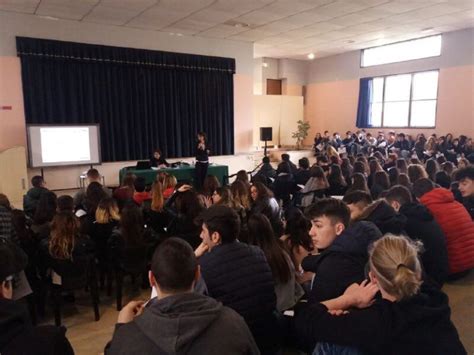 Manduria Lezioni Di Poesia Dalle Origini Agli Anni Duemila Al Liceo De