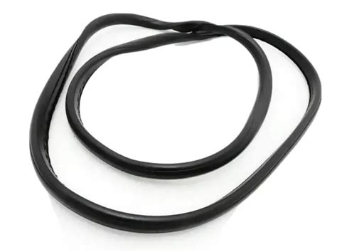 SUZUKI SJ410 SJ413 Samurai Gypsy Windshield Weatherstrip Rubber Seal