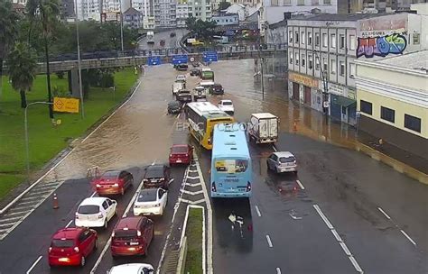 Atenção Prefeitura pede para população não ir para o Centro de Porto