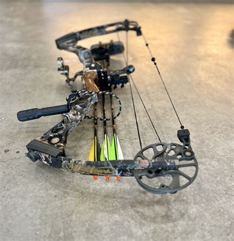 Mathews Switchback Xt Compound Bow Right Hand W Case Very Good