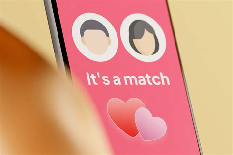 How Official Dating Sites Make Money – and What the UK Spends on Love
