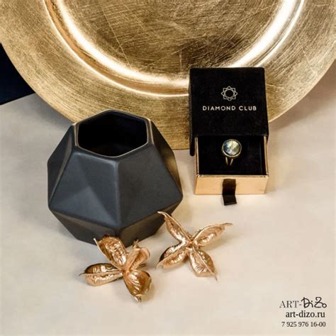 Купить Ложемент выполненный из поролона для украшений в Москве от ...