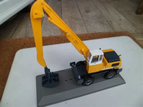 V Hicule De Chantier Pelle Liebherr A B Eur Picclick Fr