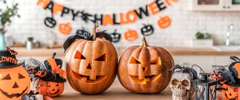 safe   trick  treating  halloween