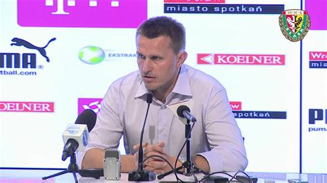 Leszek Ojrzy Ski Konferencja Prasowa Po Meczu L Sk Wroc Aw Korona