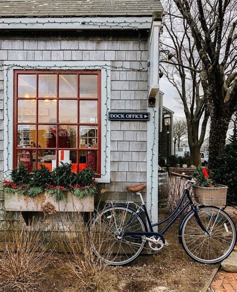 Capeology On Instagram Nantucket Is Gearing Up For The Holidays