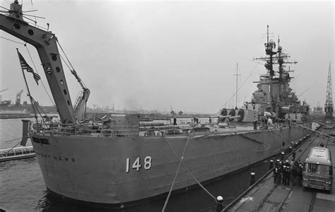 A stern view of Des Moines-class heavy cruiser USS Newport News (CA-148 ...