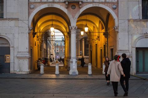 Beautiful Italy, Wandering The Streets Of Brescia - cherylhoward.com