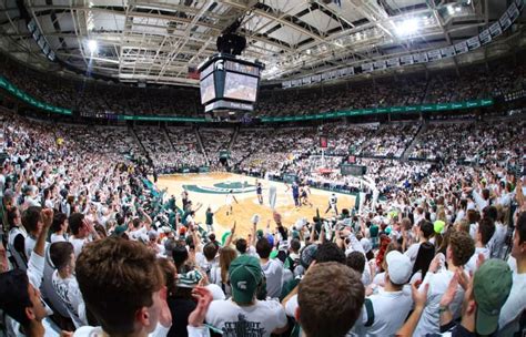 Michigan State Spartans Basketball Tickets - StubHub