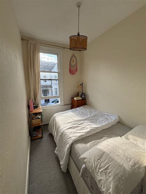 Double Room Available In Clapham South Room To Rent From Spareroom