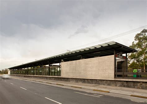 EstaciÓn Del MetrobÚs Centro Cultural Universitario Archivo Baq