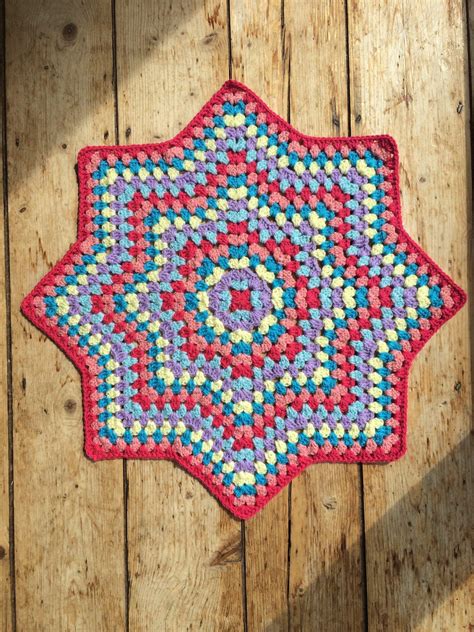 Granny Star Pattern The Crochet Swirlthe Crochet Swirl Granny Square Crochet Patterns Free